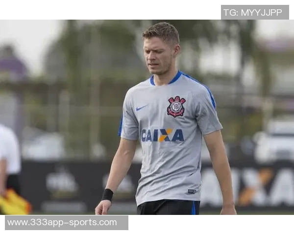 巴媒称科林蒂安主席要求德佩搬离豪华酒店套房但他留队可能性依旧较大 巴媒称科林蒂安主席要求德佩搬离豪华酒店套房但他留队可能性依旧较大