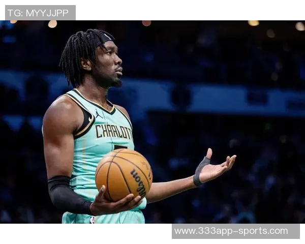 季前赛迎战湖人太阳队晒出布克马威帅气登机照引发关注